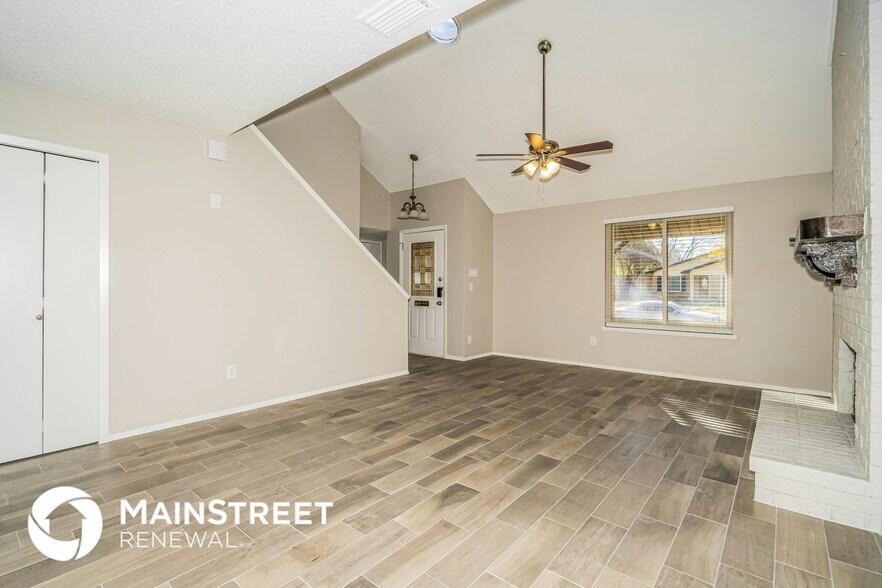 Building Photo - 637 Buffalo Bend
