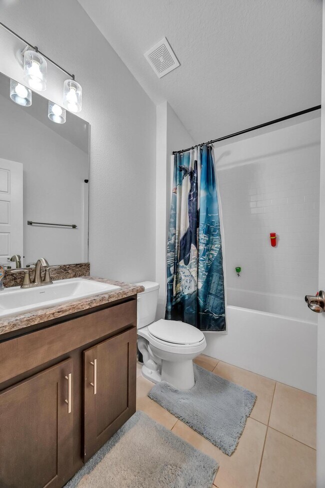 Building Photo - 5361 San Benedetto Pl