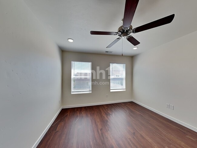 Building Photo - 1432 N Garnet Creek Ave