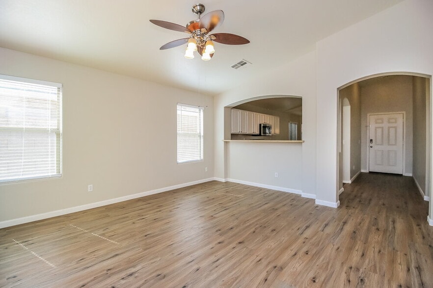 Building Photo - 18651 N Madison Rd