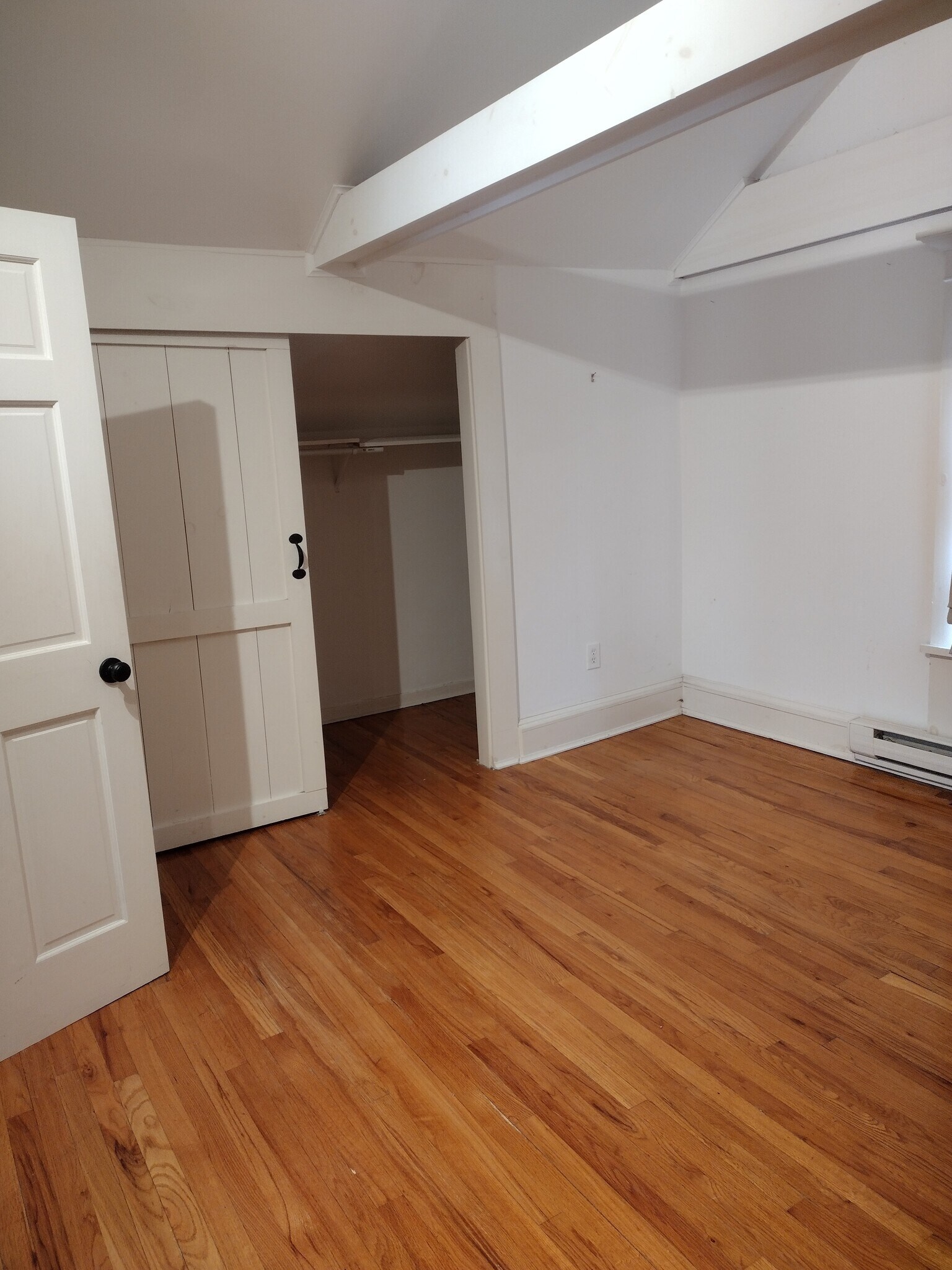 Building Photo - 560 Washington St