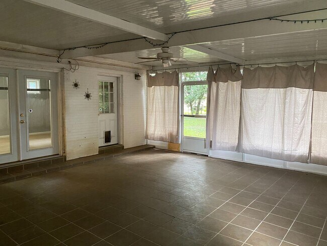 Building Photo - 2915 Ashley Ave