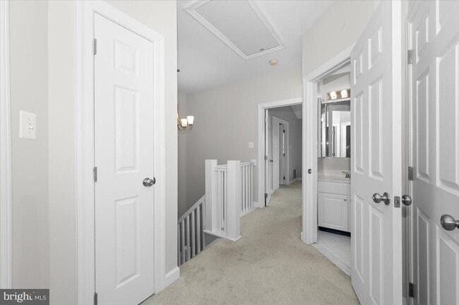 Building Photo - 4576 Fair Valley Dr