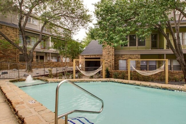 Building Photo - 5333 Sunfish Dr