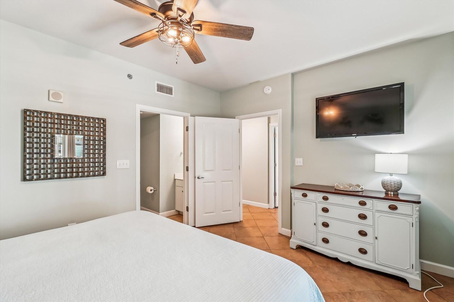 Building Photo - 104 Gulfside Ct
