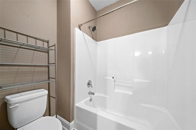 Building Photo - 548 Myrtle Trace Ln