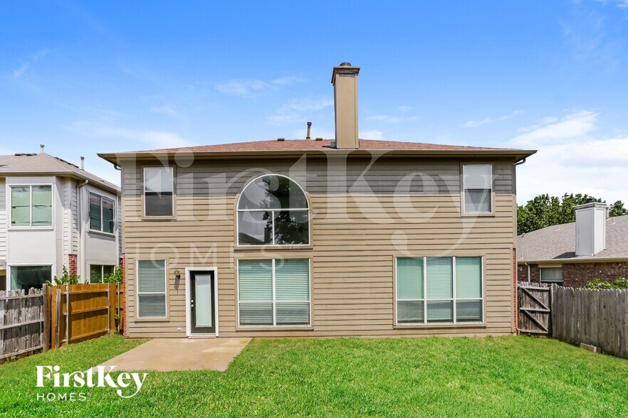 Building Photo - 8604 Orleans Ln