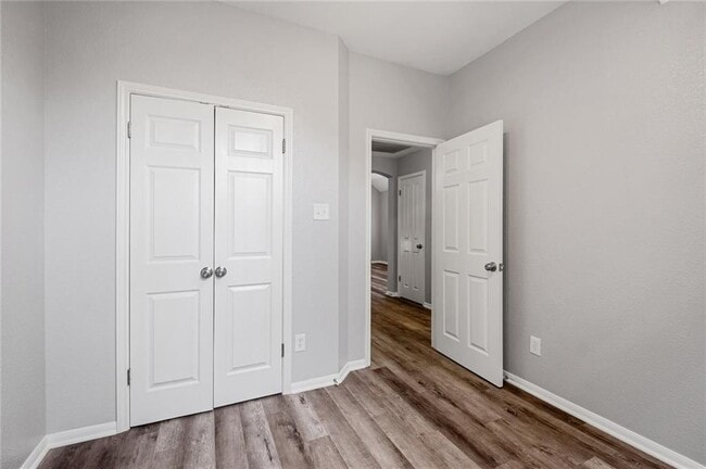Building Photo - 13556 Anarosa Loop