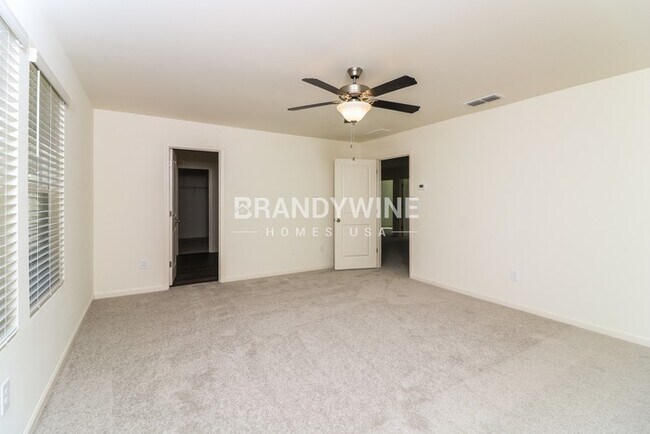 Building Photo - 534 Otway Lp