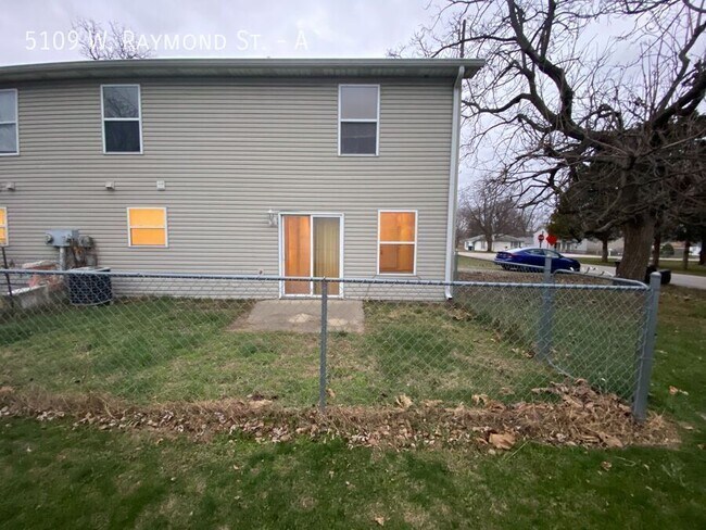 Building Photo - 5109 W Raymond St