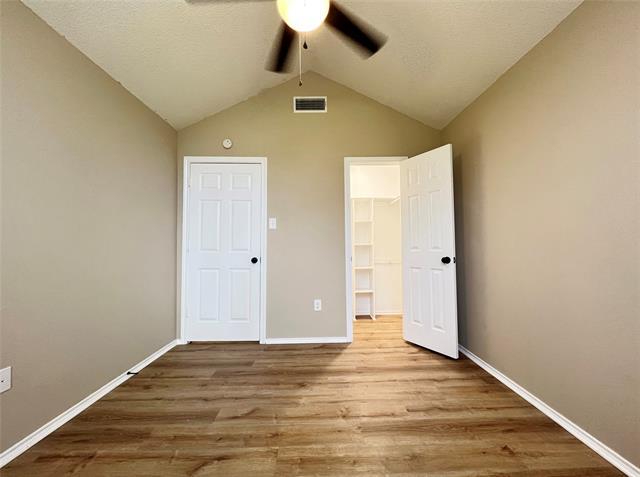 Building Photo - 204 Pear Tree Pl
