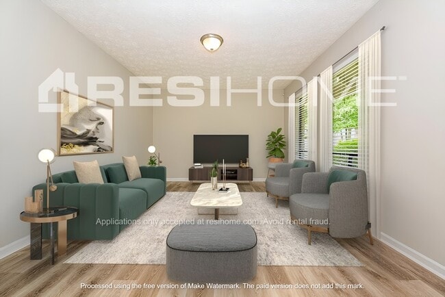 Building Photo - 3011 Woodfield Dr