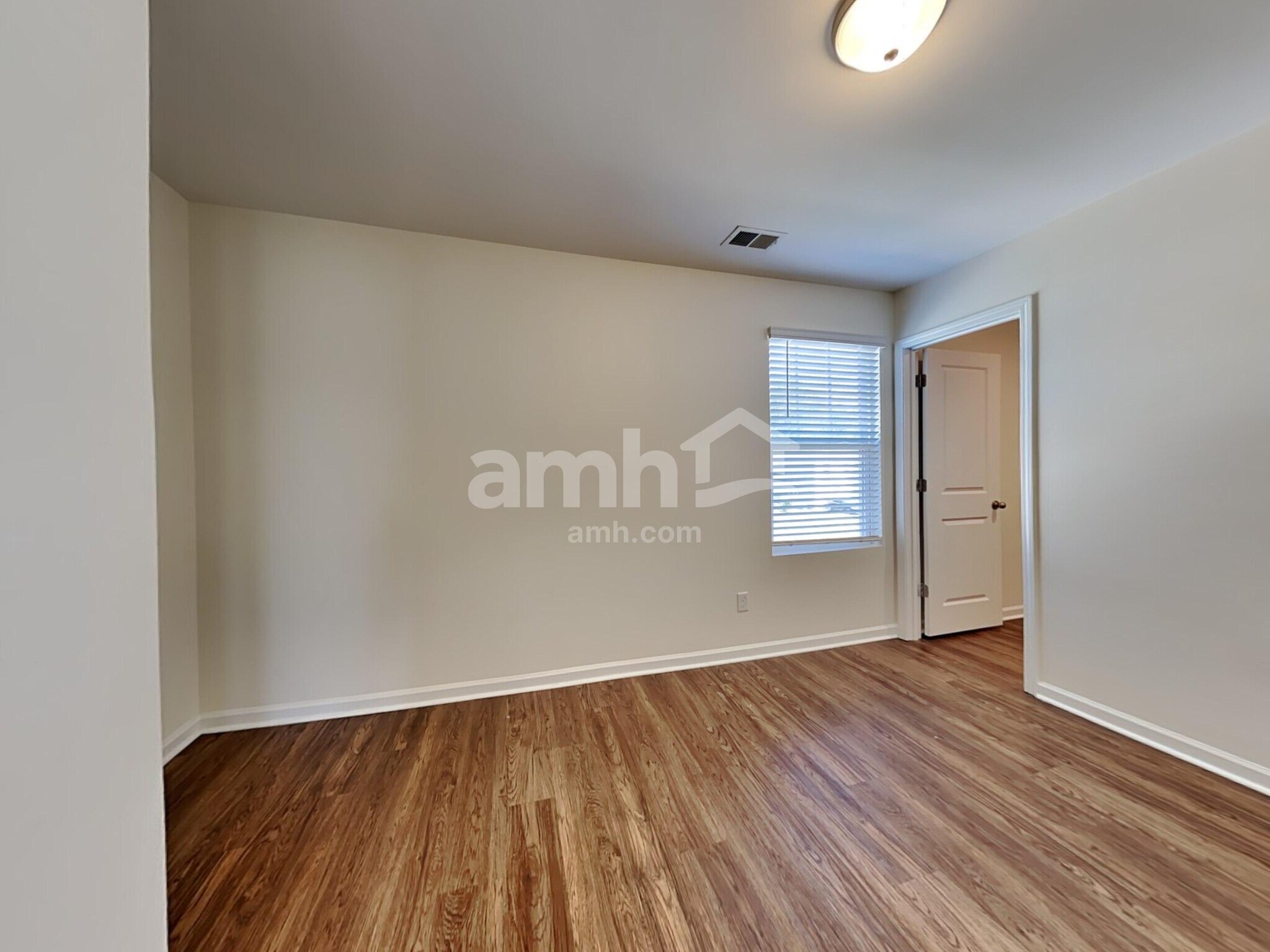 Building Photo - 143 Orion Way