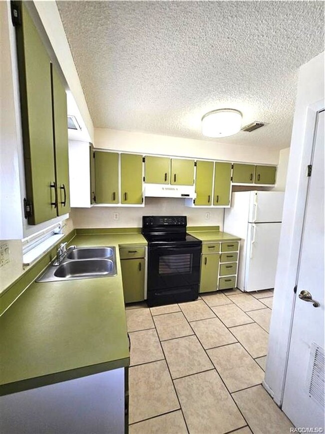 Building Photo - Adorable 2/1 in Citrus Springs!!!