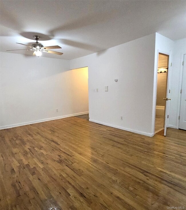 Building Photo - 29-13 31st Ave