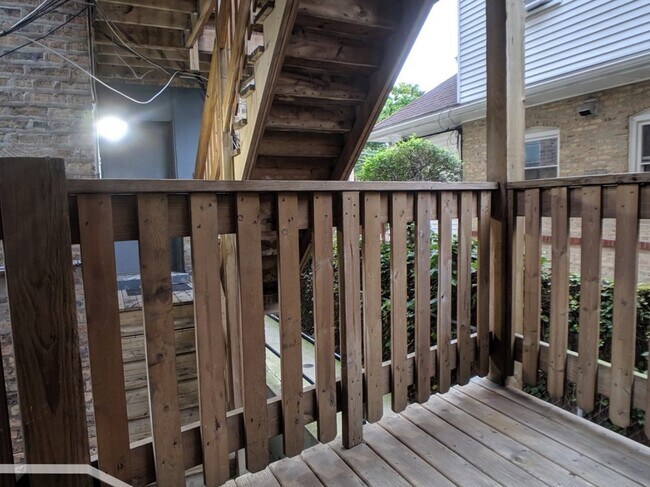 Building Photo - 3008 N Whipple St