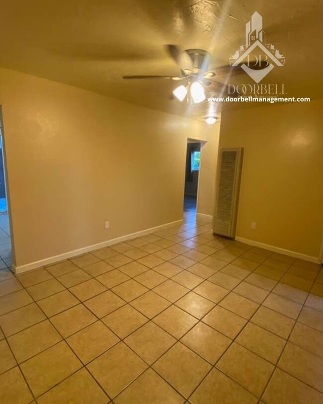 Building Photo - 24204 Clover Ave