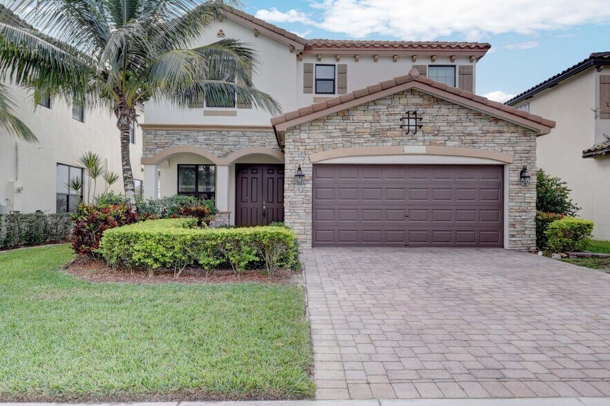 Primary Photo - 8834 Willow Cove Ln