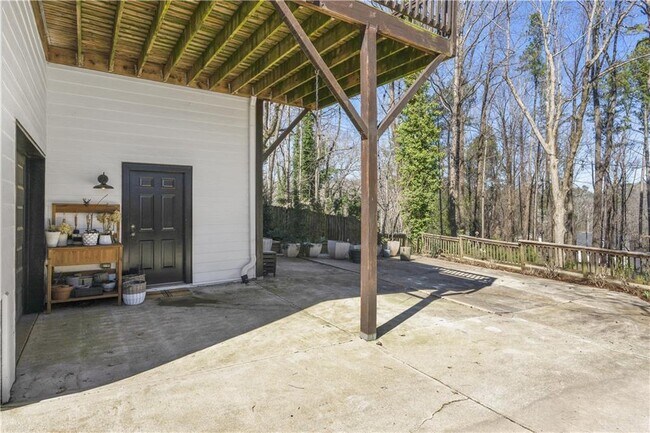 Building Photo - 3102 Alston Dr