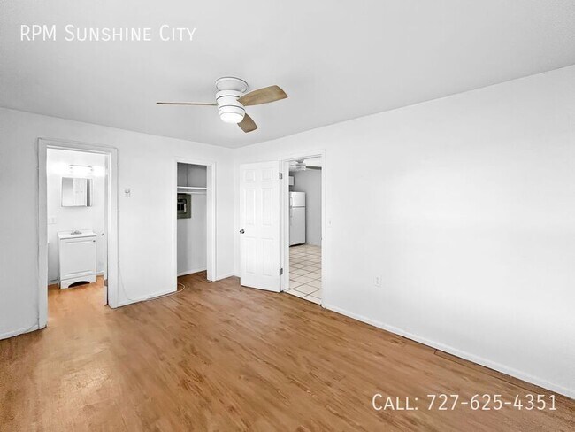 Building Photo - 10464 106th Ave N