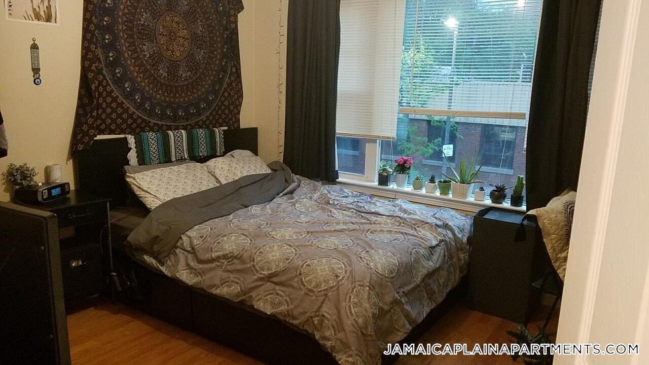 Building Photo - 3147-3149-3149 Washington St