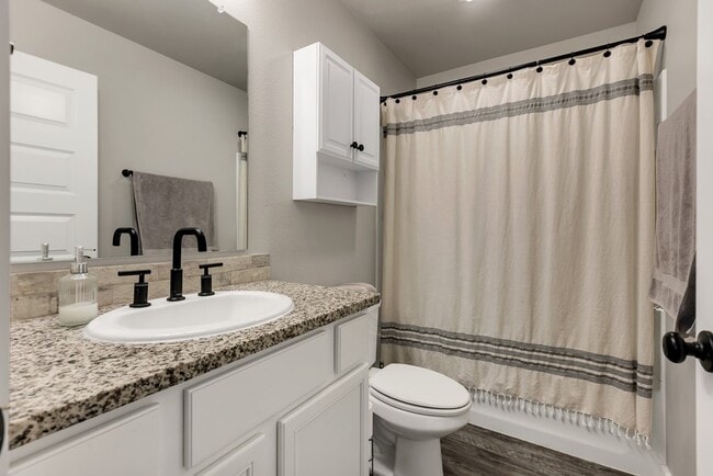 Building Photo - 2 Maverick Dr