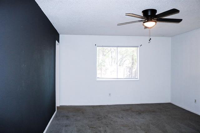 Building Photo - 6205 Maple Springs Dr