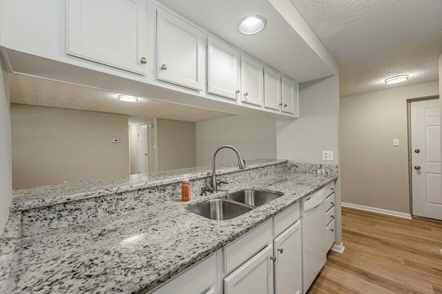 Building Photo - 9396 Wind Haven Ct
