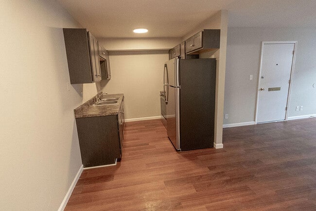 Building Photo - 3408 Balboa Ln
