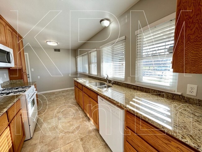 Building Photo - 1117 Brookside Rd