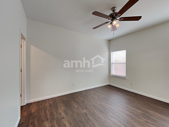 Building Photo - 73 N Highland Dr