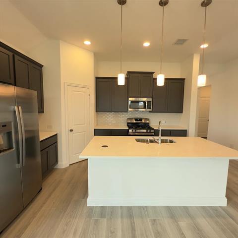 Building Photo - 2114 Bloomsbury Ln
