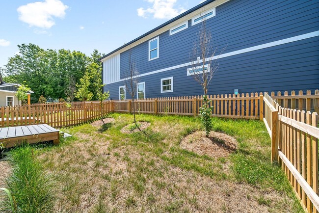 Building Photo - Brand New 3 Bedroom 3 Bath Townhome for Re...