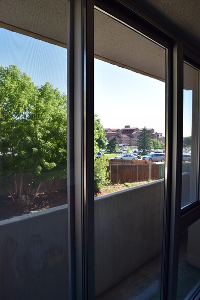 CU across Broadway - 850 20th Street