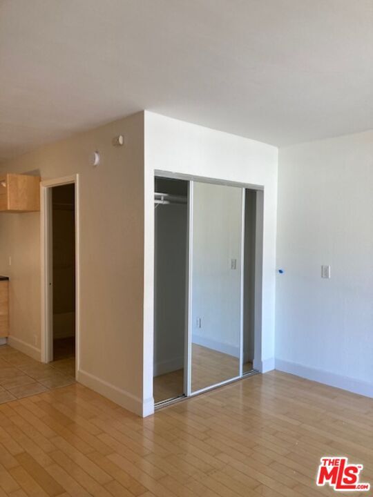 Building Photo - 3949 Los Feliz Blvd