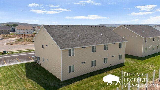 Building Photo - 6277 N Silver Fox Rd