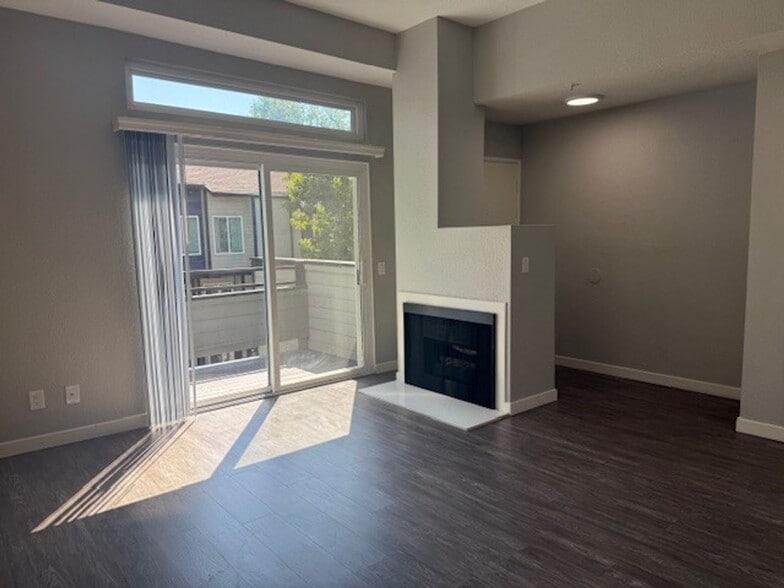 Interior Photo - River House Apartments