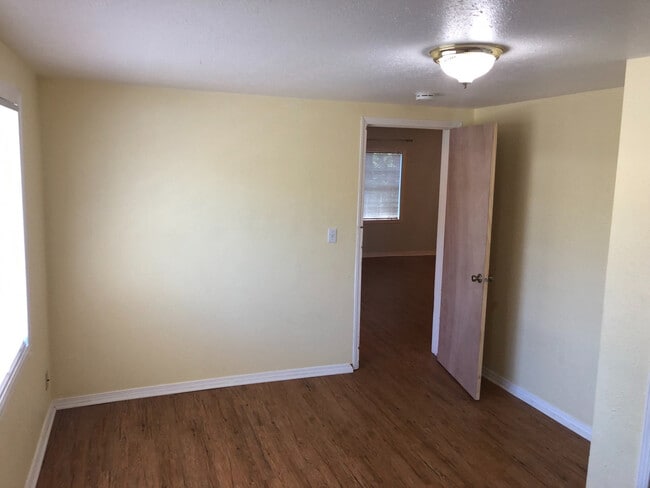 Building Photo - 1506 Ivory St