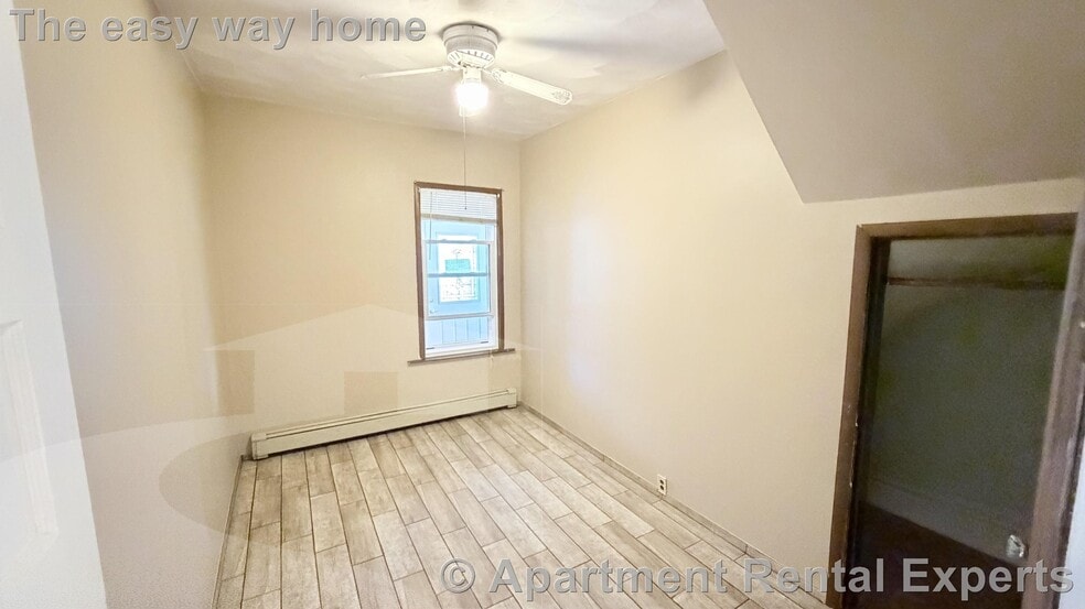 Building Photo - 122 Willis Ave