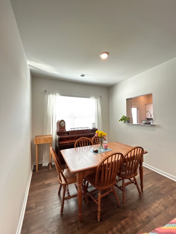Building Photo - 125 Sunriff CT