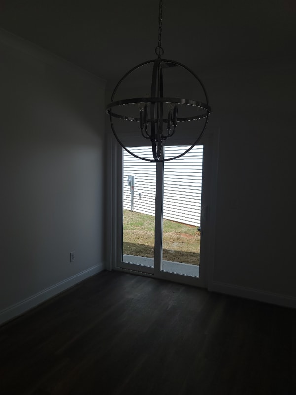 Building Photo - 111 Solis Ct