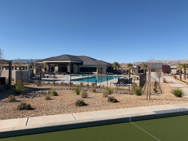 Building Photo - 1218 W Copeland Dr