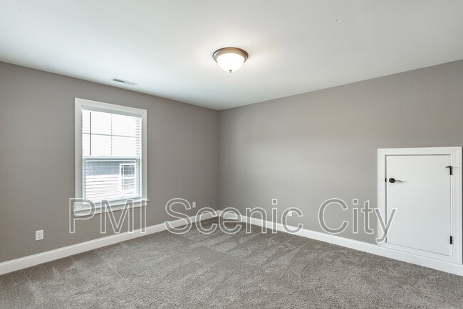 Building Photo - 7725 Peppertree Dr