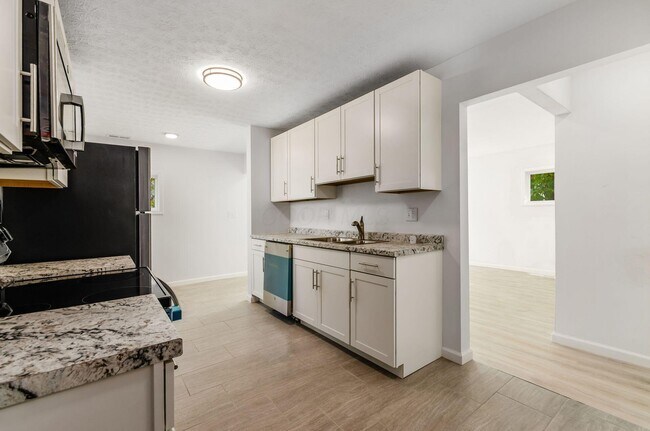 Building Photo - 2263 Dawnlight Ave