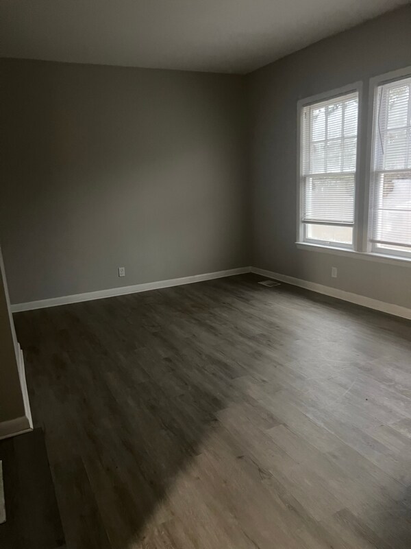 Building Photo - 122 Highland Dr