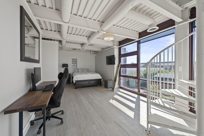 Building Photo - 367 Auden Ave