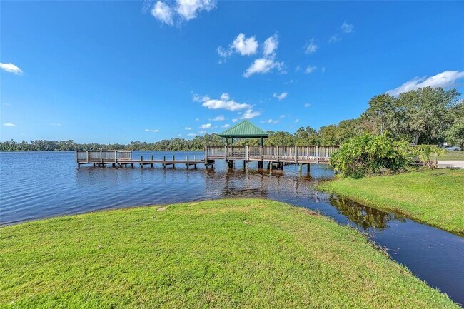 Building Photo - 1702 Horseshoe Dr