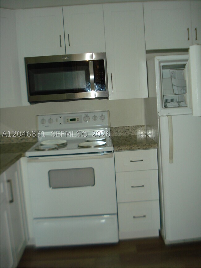 Building Photo - 408 NW 68th Ave
