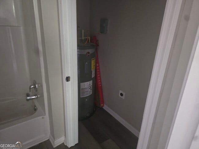 Building Photo - 503 Tennessee St