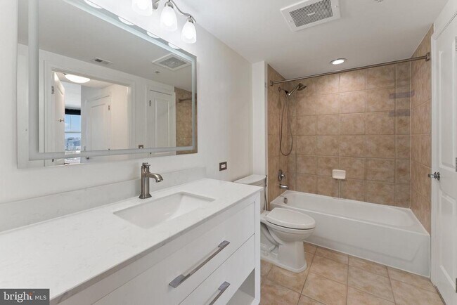 Building Photo - 11760 Sunrise Valley Dr